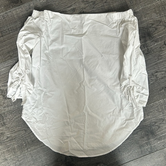 Babaton Malik Off Shoulder Top - Picture 3 of 4